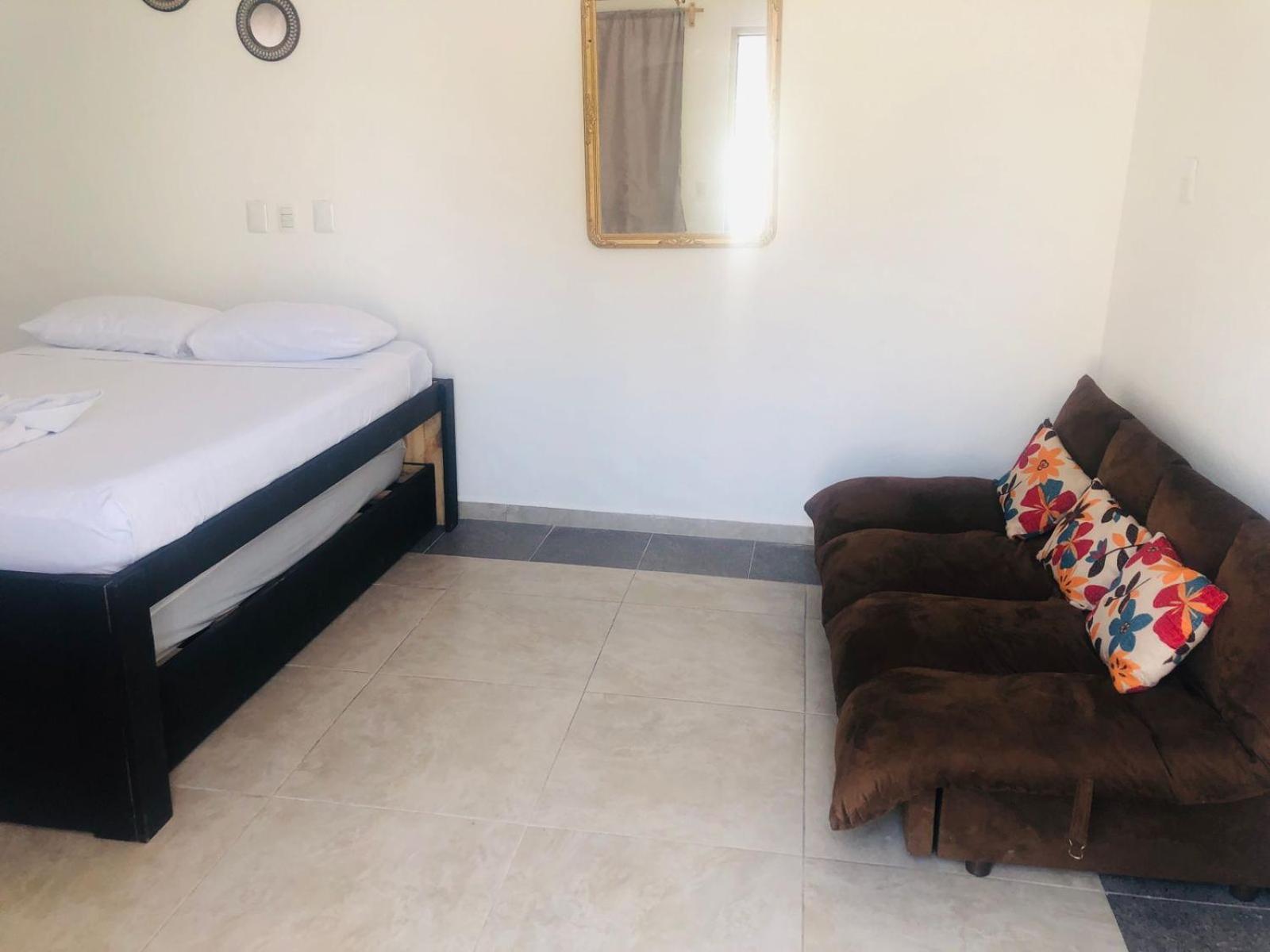 Easy Hotel Playa del Carmen Exteriör bild